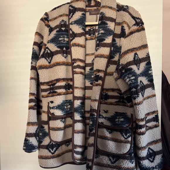 Shyanne Sweaters - Shyanne Women's Southwestern fleece Cardigan - Cream and Brown sz Large